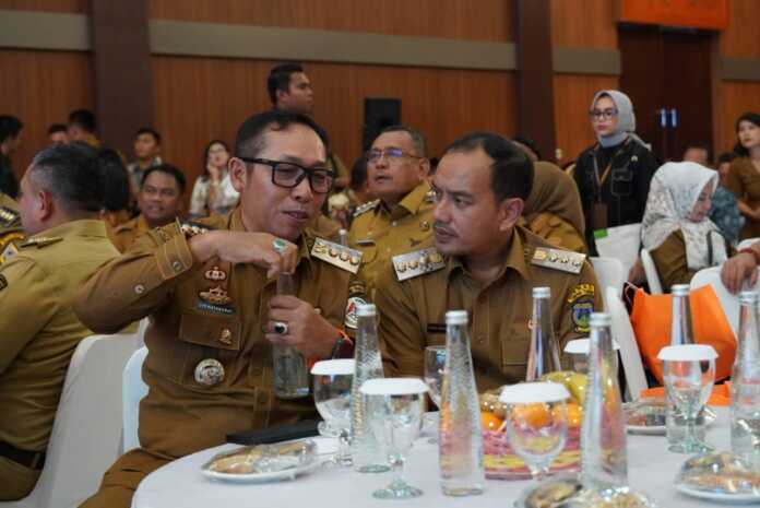 APRESIASI: Wali Kota Tebingtinggi Iman Irdian Saragih menghadiri sekaligus memberikan apresiasi kepada Gubsu Bobby Nasution di Lubukpakam Deliserdang, kemarin.