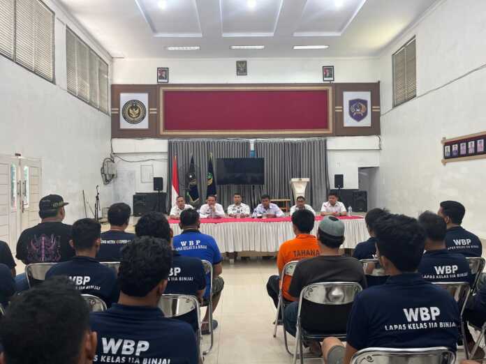 SOSIALISASI: Warga Binaan Pemasyarakatan Lapas Binjai saat mengikuti sosialisasi untuk menjaga keamanan dan ketertiban bersama.(Istimewa)