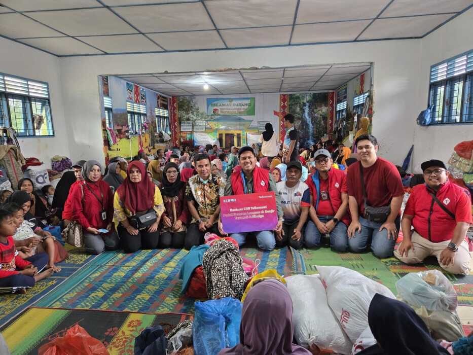 Telkomsel Salurkan Bantuan Sosial dan Percepatan Pemulihan Jaringan di Aceh, Sumatera Utara, dan Sumatera Barat