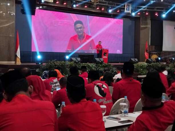 Buka Konferda VI DPD PDI Perjuangan, Andreas Pareira Sebut Sumut Daerah Penting dan Stratagis