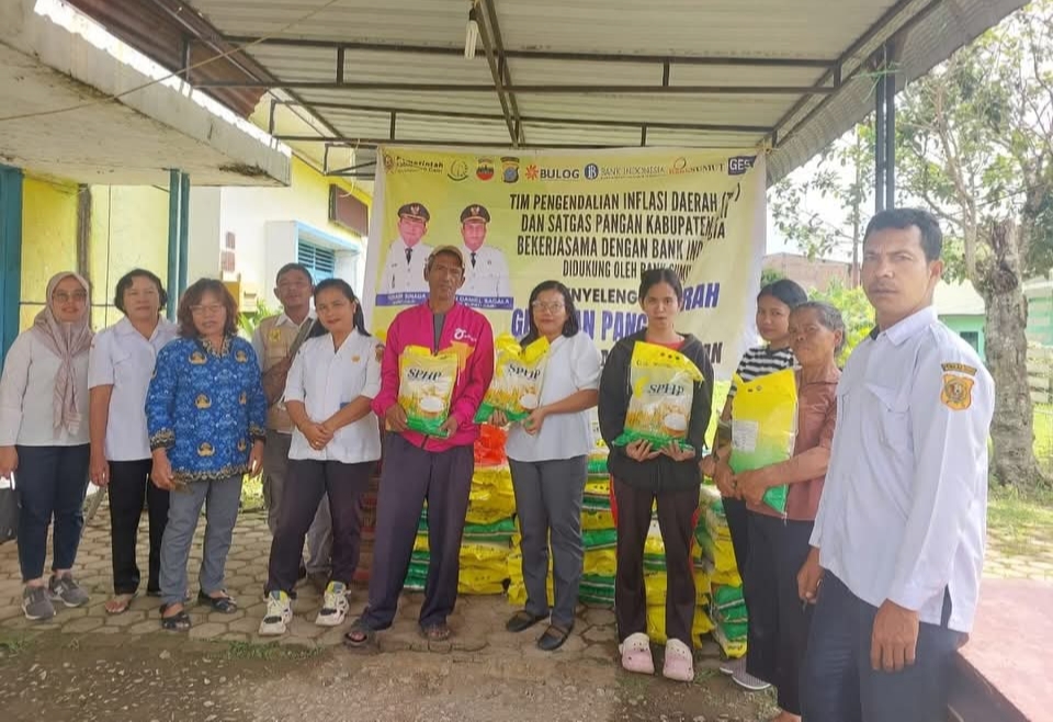 PANGAN MURAH: Pemkab Dairi menggelar gerakan Pangan Murah di Kecamatan Silima Pungga-Pungga, Rabu (17/12).(Istimewa)