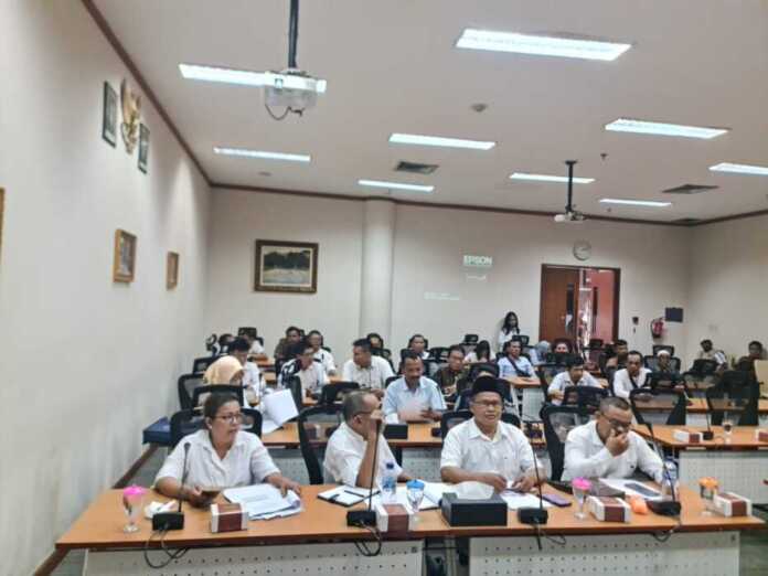 RDP: Komisi A DPRD Sumut saat gelar RDP soal tanah Dusun IX Sampali.