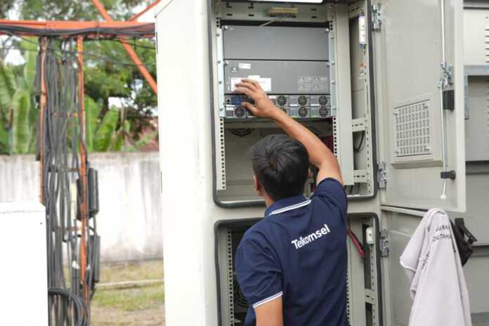 Telkomsel terus berupaya menghadirkan konektivitas bagi masyarakat dan mencatatkan progres signifikan dalam pemulihan jaringan telekomunikasi di Provinsi Aceh. Hingga saat ini, sudah lebih dari 90% jaringan Telkomsel di Aceh telah kembali beroperasi, termasuk di wilayah terdampak seperti Kabupaten Aceh Tamiang. Pemulihan ini menjadi bagian dari komitmen Telkomsel untuk terus hadir mendampingi masyarakat melewati masa darurat dan proses pemulihan.