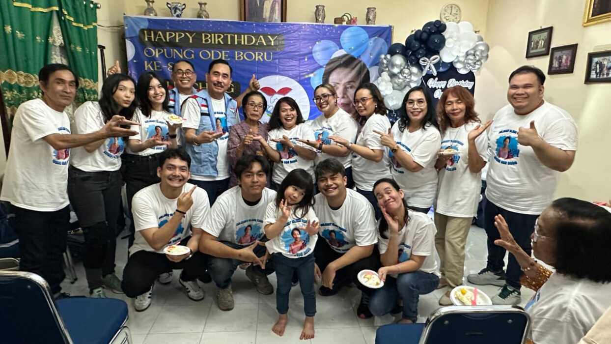 Peresmian Yayasan Jangan Jemu Berbuat Baik dan Perayaan Ultah ke-84 Opung Ode Boru Khidmat dan Penuh Kekeluargaan