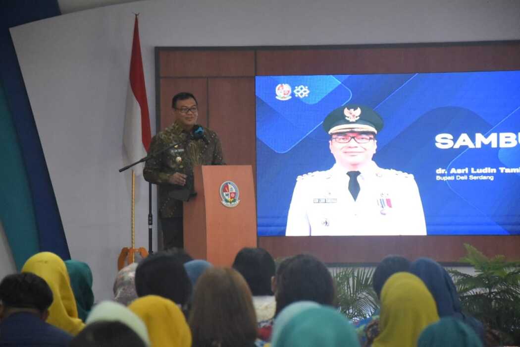 RAKOR: Bupati Deliserdang, dr H Asri Ludin Tambunan membuka Rapat Koordinasi (Rakor) Lintas Sektor dalam Upaya Penurunan Angka Kematian Maternal dan Neonatal yang dihadiri pula oleh Wakil Bupati Deliserdang, Lom Lom Suwondo SS di Aula RSUD Drs H Amri Tambunan, Kamis (8/1).