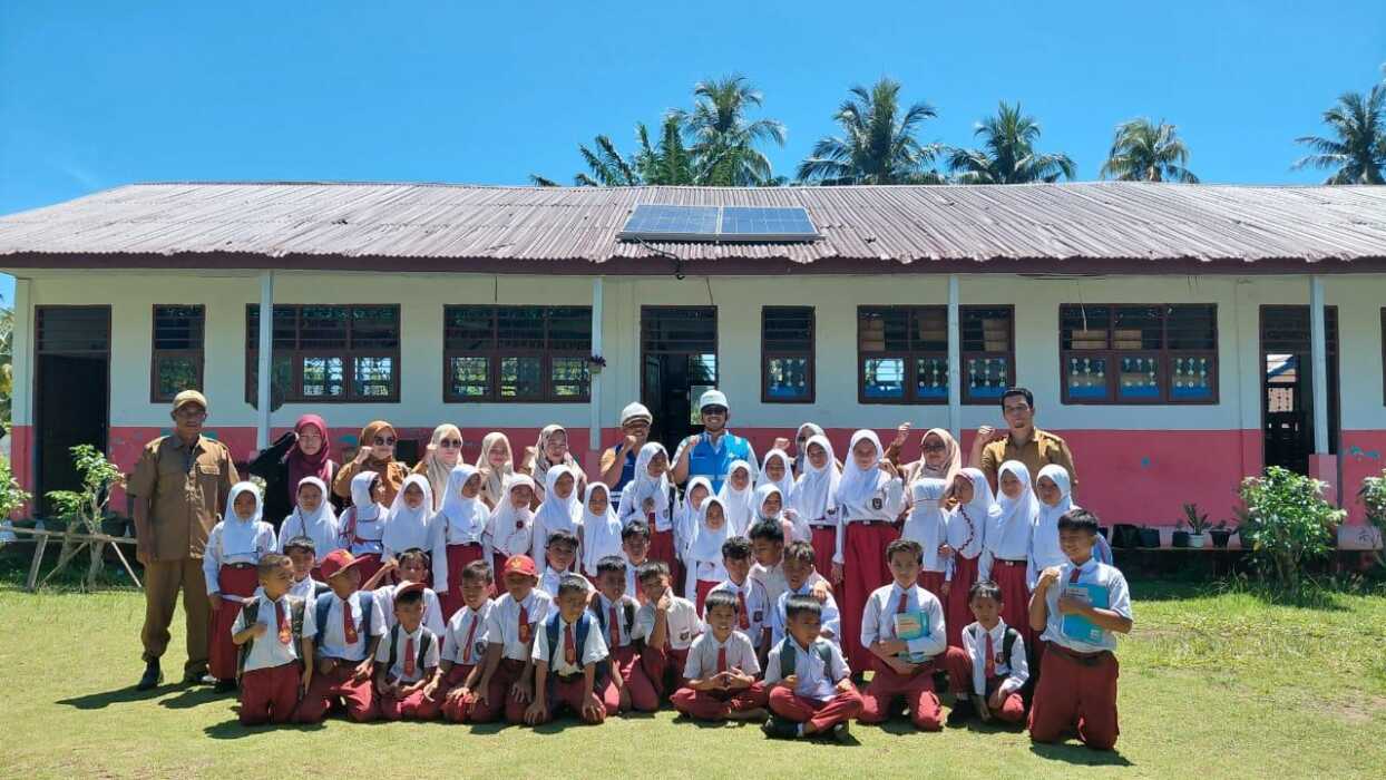 Lewat Program SuperSUN, PLN Listriki SD Negeri 339 Pulo Tamang Mandailing Natal