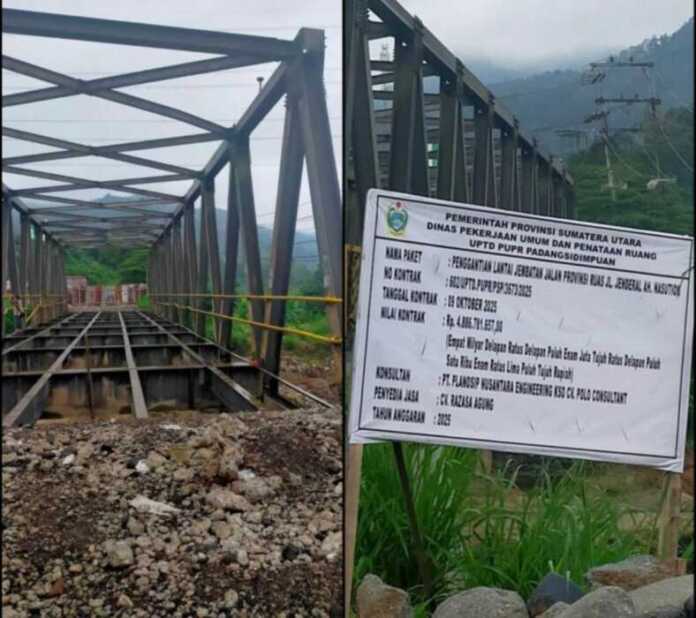 JEMBATAN: Proyek perbaikan lantai jalan jembatan AH Nasution Padangsidimpuan, beberapa waktu lalu.