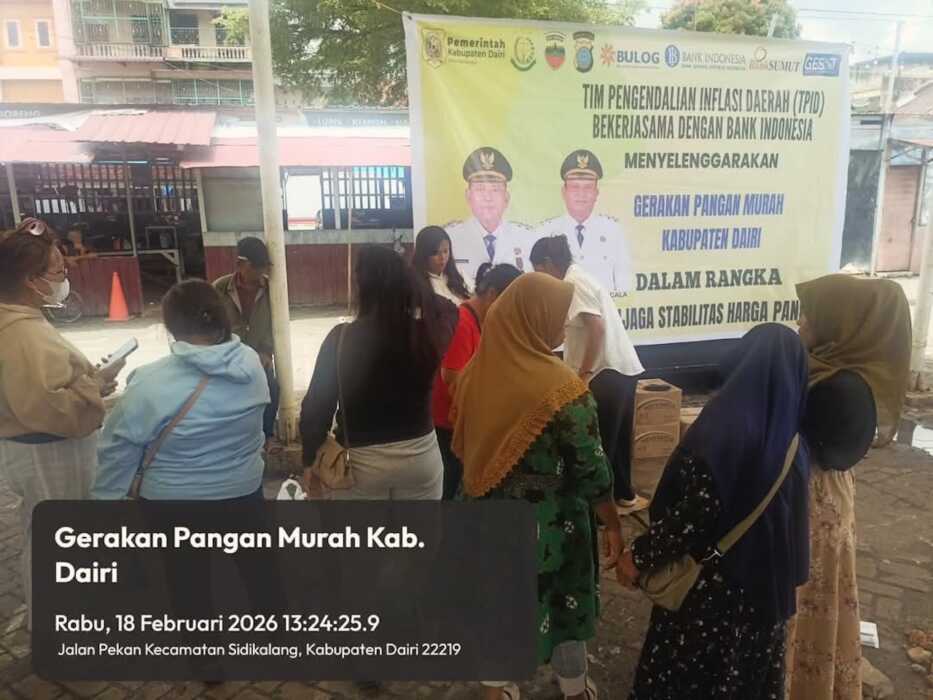 PANGAN MURAH: Pemkab Dairi gelar Gerakan Pangan Murah di Pusat Pasar Sidikalang, Rabu (18/2).SUMUT POS/istimewa.