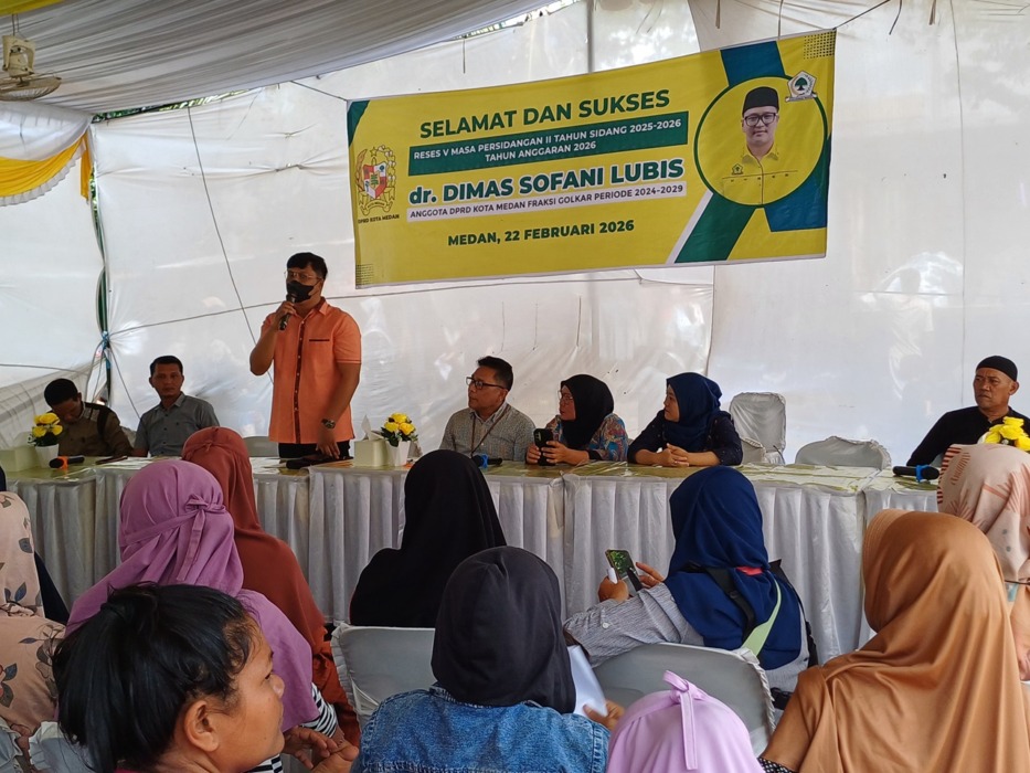 RESES: dr Dimas Sofani Lubis saat menggelar Reses di Jalan Brigjend Katamso, Kelurahan Sei Mati, Medan Maimun, Minggu (22/2/2026). (Markus Pasaribu/Sumut Pos)