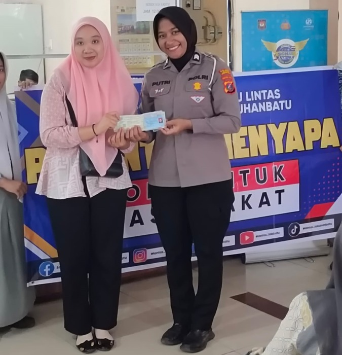 MAKSIMALKAN PELAYANAN: Polantas Polres Labuhanbatu maksimalkan layanan Regident sebagai bentuk Polri untuk masyarakat (fajar)