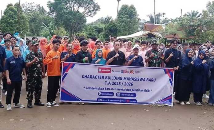 KEGIATAN: Owner Keloria Moringa Jaya, Syahrani Devi SP MI Kom saat kegiatan Inagurasi dan Pelatihan Outbound Mahasiswa Baru Politeknik Ganesha Medan Tahun Ajaran 2025/2026 pada 19-20 Januari 2026 di Tiberena, Sibolangit.