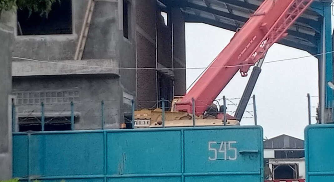 TANPA PBG: Pembangunan gudang di Binjai diduga tak mengantongi PBG.