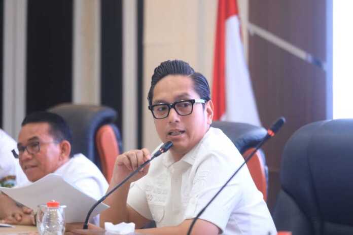 ULTIMATUM: Wali Kota Medan Rico Tri Putra Bayu Wass mengultimatum semua camat soal sampah.