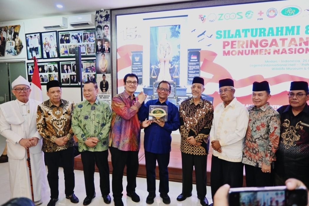 Rektor UMSU Apresiasi Kiprah Tun Dr H Rahmat Shah 
