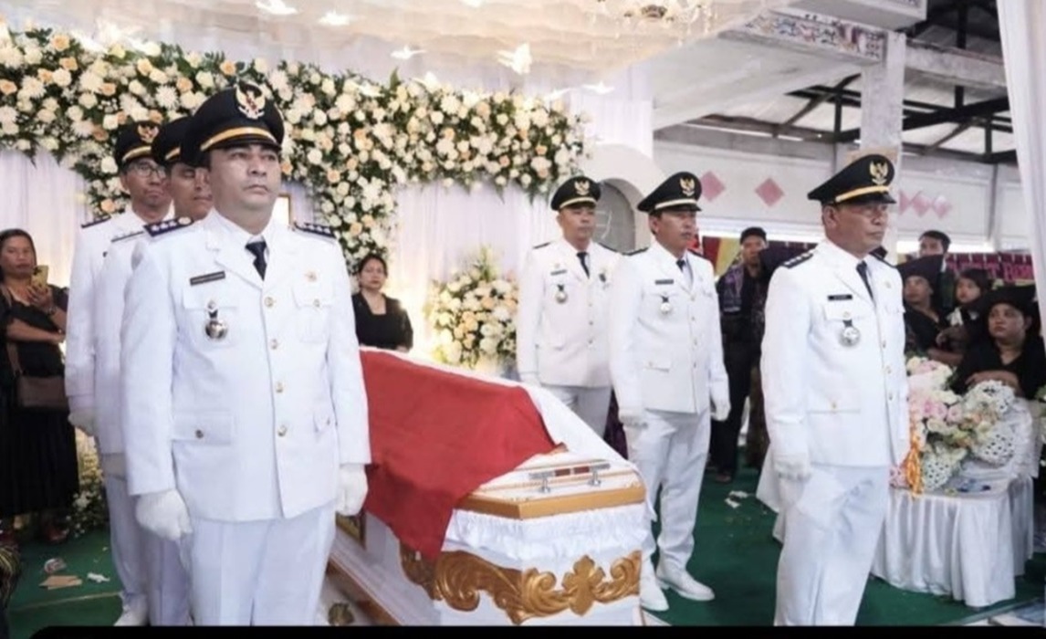 Bupati Ikut Pelepasan Jenazah Camat Kutabuluh