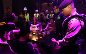 THM: Razia salah satu THM di Kota Medan.