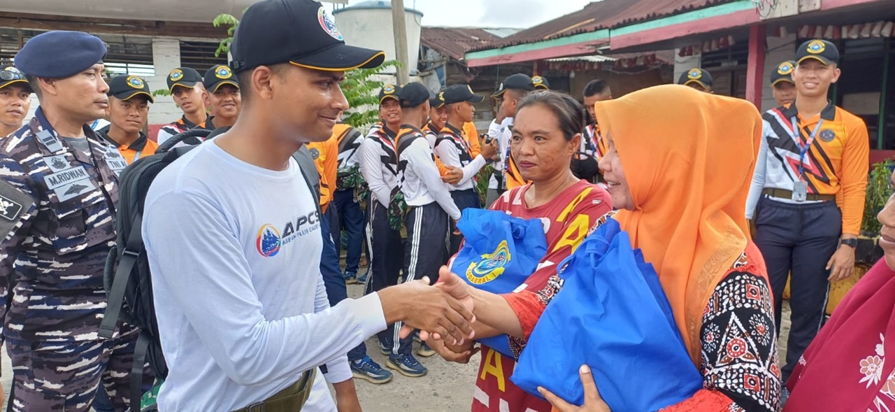 Peserta APCS Kodaeral I Gelar Bhakti Sosial di Deliserdang dan Belawan, Salurkan 150 Paket Sembako