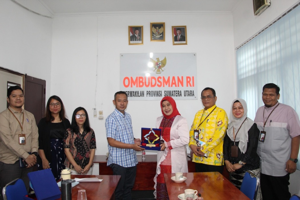 AUDIENSI Kemendukbangga/BKKBN Sumut saat audiensi bersama Ombudsman Republik Indonesia (RI) Perwakilan Sumut, di Kantor Ombudsman Sumut, Jalan Asrama Medan Helvetia. (Istimewa/Sumut Pos)