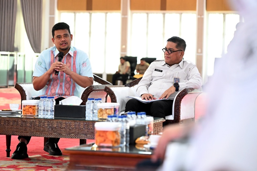 AUDIENSI: Gubsu Muhammad Bobby Afif Nasution didampingi sejumlah OPD, menerima audiensi Kepala Kantor Wilayah Direktorat Jenderal Imigrasi Sumut, Parlindungan, , Kamis (23/4/2026). (Foto : Diskominfo Sumut)