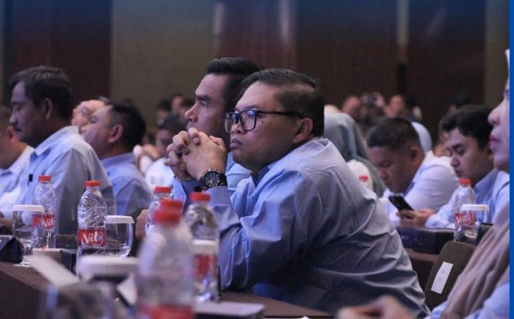 SERIUS: Wakil Bupati Karo serius mengikuti Musrenbang Provsu 2027