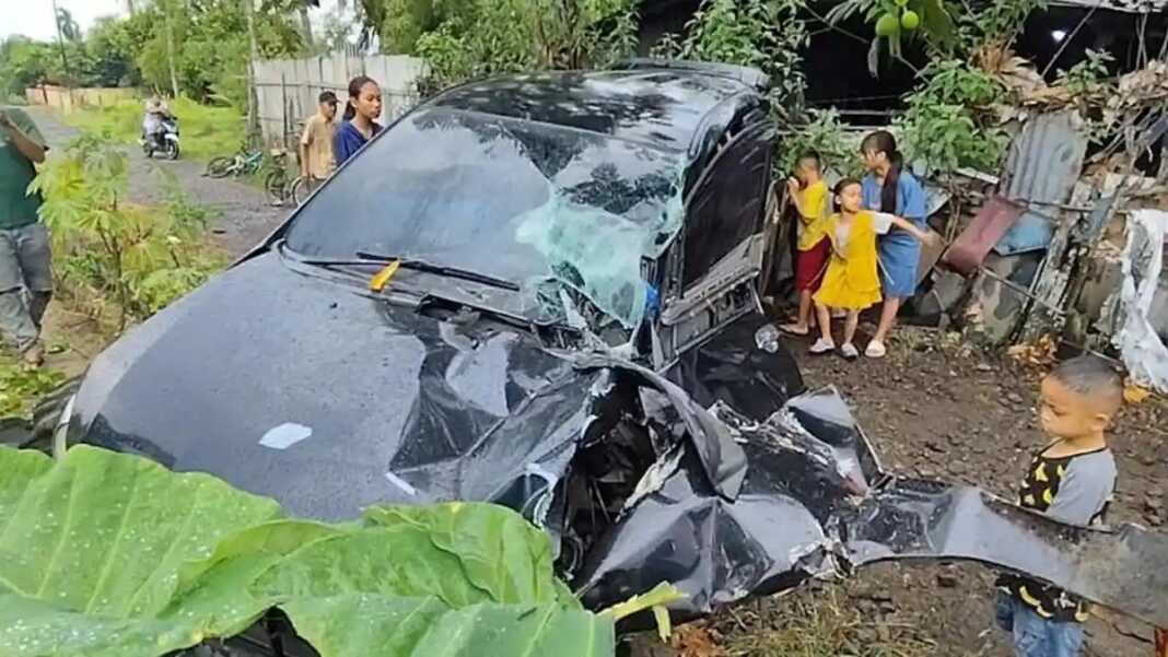 PERLINTASAN TANPA PALANG: Kecelakaan di perlintasan KA tanpa palang pintu di Jalan Merpati, Kisaran Timur, Kabupaten Asahan, Sabtu (4/4).