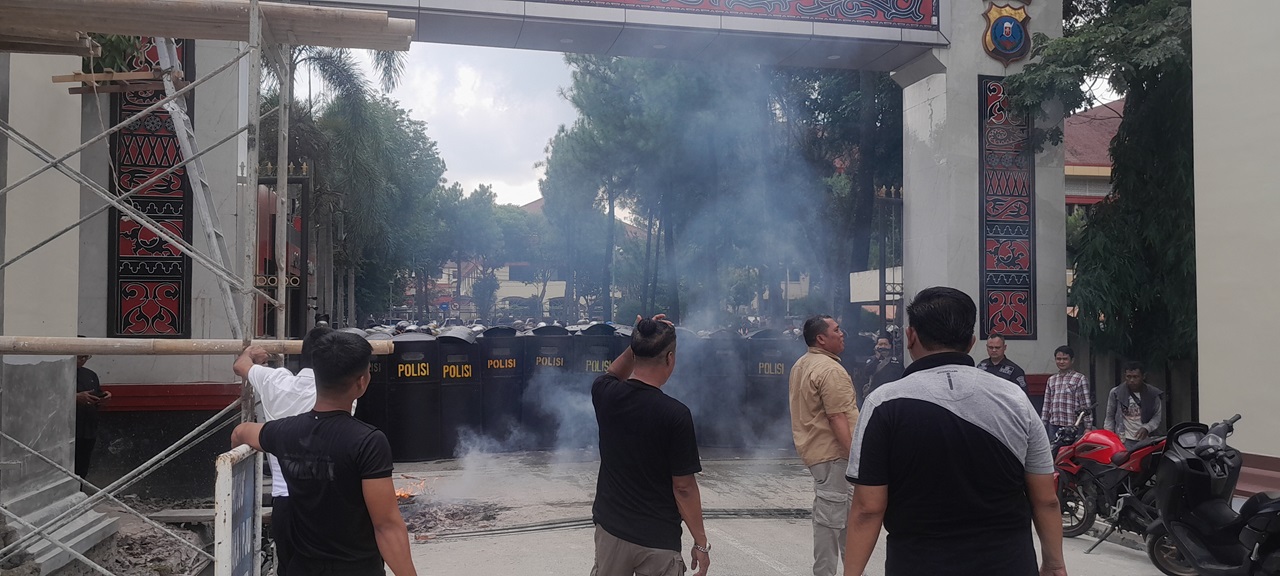 Antisipasi Penyerangan dan Tindakan Anarkis, Polda Sumut Gelar Simulasi Pengamanan Sispam Mako