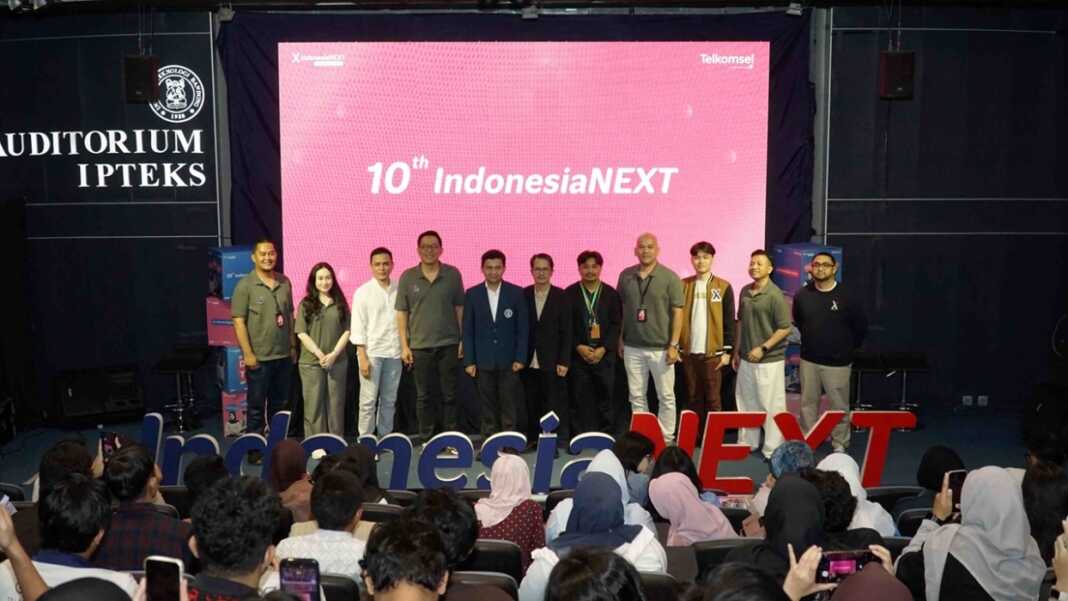 Telkomsel kembali menghadirkan program CSR IndonesiaNEXT ke-10 bertema “AI Driven Digital Talents: Enhancing Skills for Future Challenges” sebagai inisiatif pengembangan talenta digital berbasis Artificial Intelligence (AI). Program ini diawali melalui rangkaian roadshow IndonesiaNEXT Goes to Campus yang dimulai di Institut Teknologi Bandung (ITB) (14/4) dan akan dilanjutkan ke beberapa universitas lainnya di Indonesia.