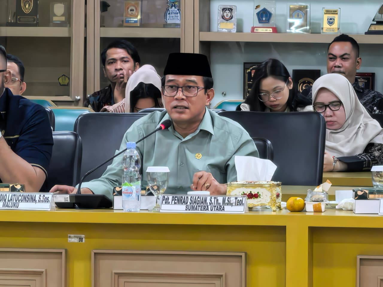 Senator Penrad Siagian Kritik Keras Kemendes: Pendamping Desa Itu Manusia, Bukan Barang dan Jasa!