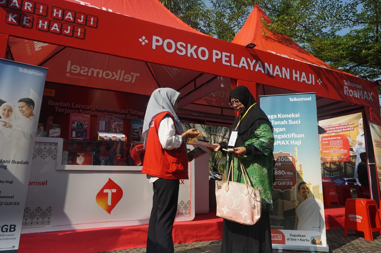 Temani Perjalanan Ibadah, Posko Siaga Haji Telkomsel Hadir di Medan dan Aceh