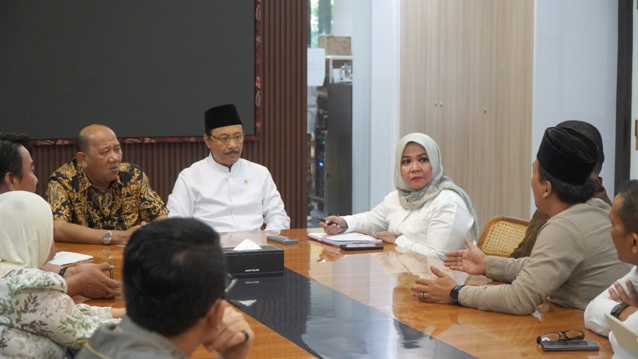 Atasi Polemik Bantuan Banjir, Bupati Langkat Turun Langsung ke Kemensos