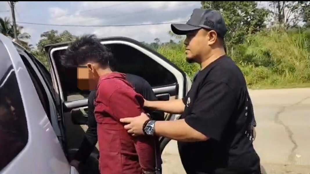 BEGAL: Dua pelaku begal sadis di Angkot Morina 81 yang berhasil diamankan polisi. (Dokumen: Poldasu).