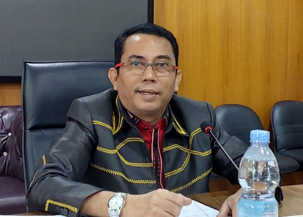Paul Mei Anton Simanjuntak.