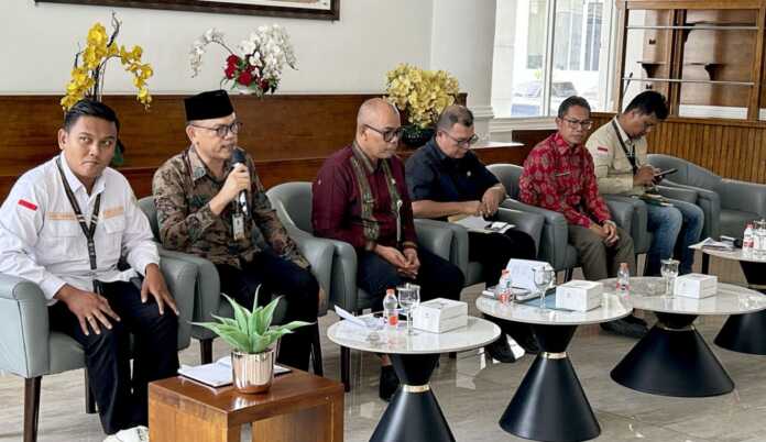 KONFERENSI PERS: Pemerintah Provinsi Sumatera Utara (Sumut) melalui Dinas Perumahan dan Kawasan Permukiman Provinsi Sumut melakukan Konferensi Pers di Lobby Dekranasda Lantai 1 Kantor Gubernur Sumut Jalan Diponengoro Kota Medan, Kamis (21/5/2026). Kegiatan ini difasilitasi oleh Dinas Komunikasi dan Informatika Provinsi Sumut. (Dok : Diskominfo Provsu) KONFERENSI PERS: Pemerintah Provinsi Sumatera Utara (Sumut) melalui Dinas Perumahan dan Kawasan Permukiman Provinsi Sumut melakukan Konferensi Pers di Lobby Dekranasda Lantai 1 Kantor Gubernur Sumut Jalan Diponengoro Kota Medan, Kamis (21/5/2026). Kegiatan ini difasilitasi oleh Dinas Komunikasi dan Informatika Provinsi Sumut. (Dok : Diskominfo Provsu)