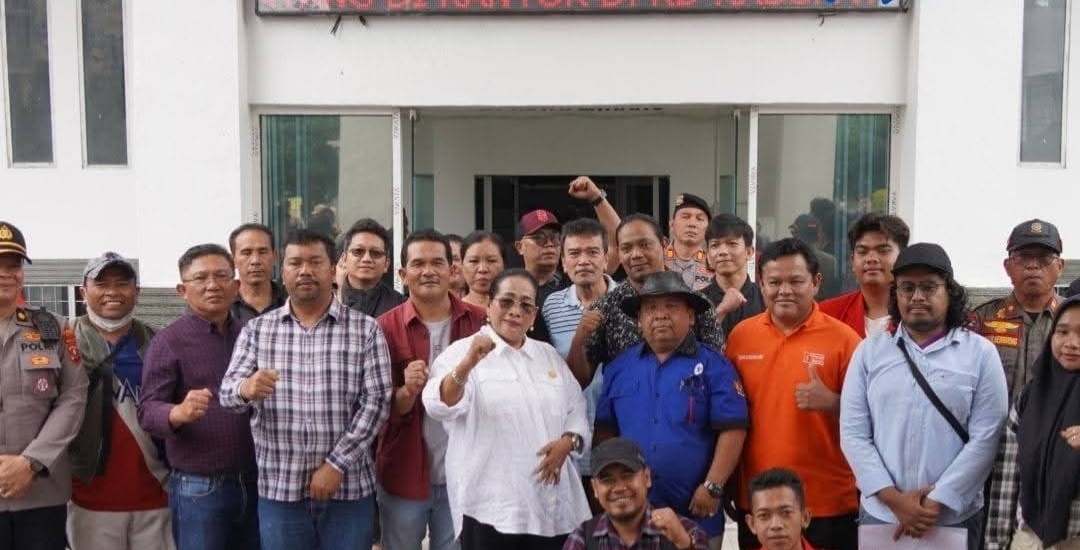 Pemkab dan DPRD Karo Terima Aspirasi Buruh