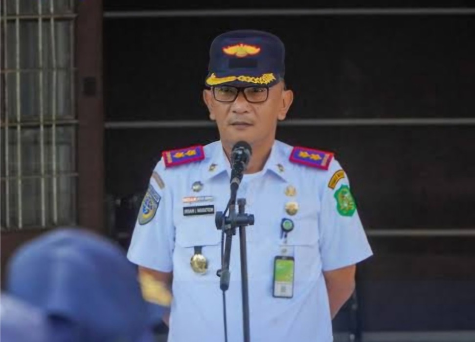 Pengunjung Restoran Parkir di Halaman SDN, Kadishub: Sudah Kami Beri Peringatan