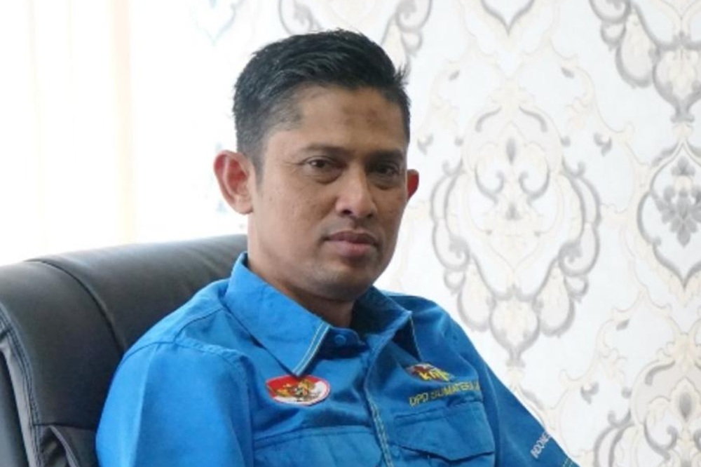 Pemerataan akses pendidikan di Kota Medan kembali menjadi sorotan. Wakil Bendahara Umum (Wabendum) Komite Nasional Pemuda Indonesia (KNPI) Sumatera Utara, Bukhori, M.Pd., mendesak Pemerintah Kota (Pemko) Medan agar memberikan hak yang setara bagi siswa madrasah dalam menerima program Bantuan Siswa Miskin (BSM).