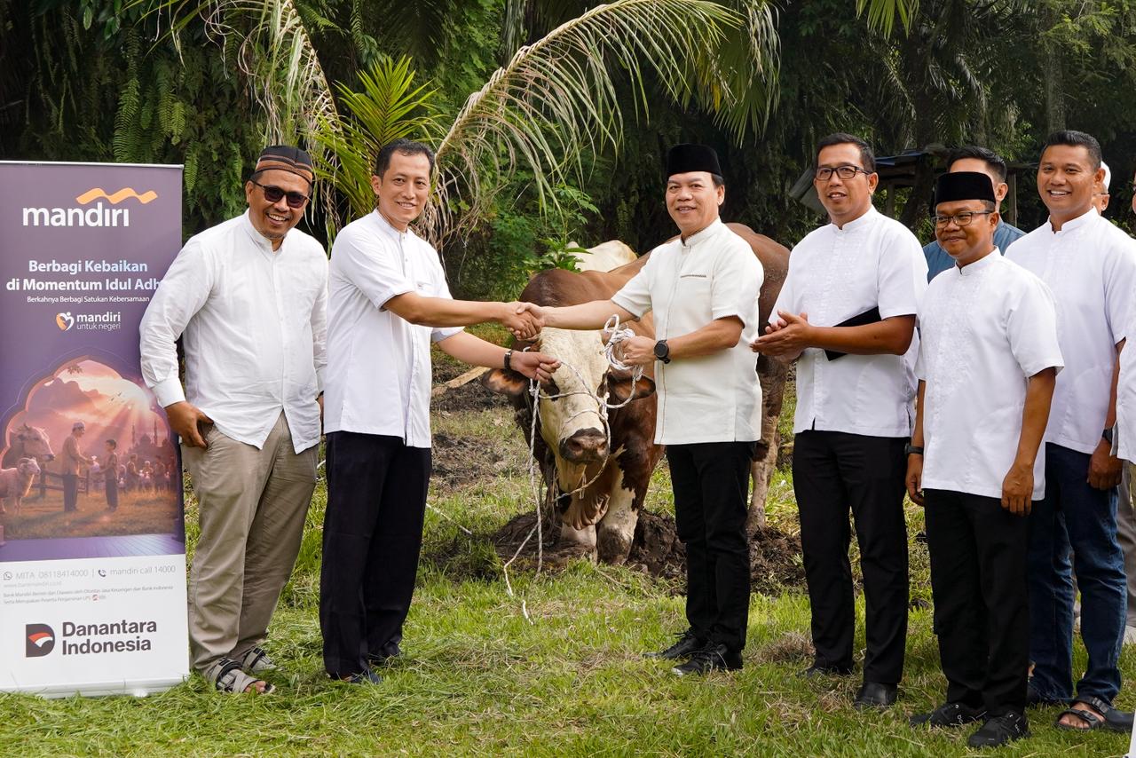 Berbagi Kebaikan ke Seantero Negeri, Bank Mandiri Sumatera 1 Distribusikan 34 Hewan Kurban di 4 Kota