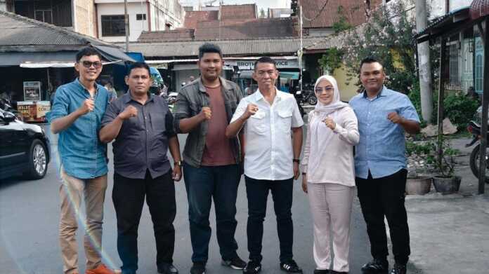 FOTO BERSAMA: Pengurus Wilayah Asosiasi Pedagang Pasar Seluruh Indonesia (APPSI) Sumatra Utara foto bersama.