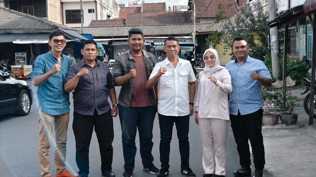 FOTO BERSAMA: Pengurus Wilayah Asosiasi Pedagang Pasar Seluruh Indonesia (APPSI) Sumatra Utara foto bersama.