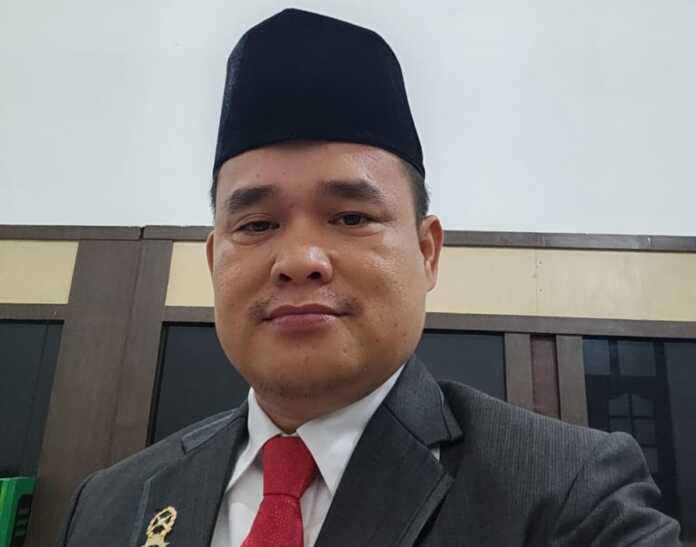 Pengamat Kebijakan Publik dan Hubungan Industrial/Ketenagakerjaan, Dr Minggu Saragih. Istimewa/Sumut Pos