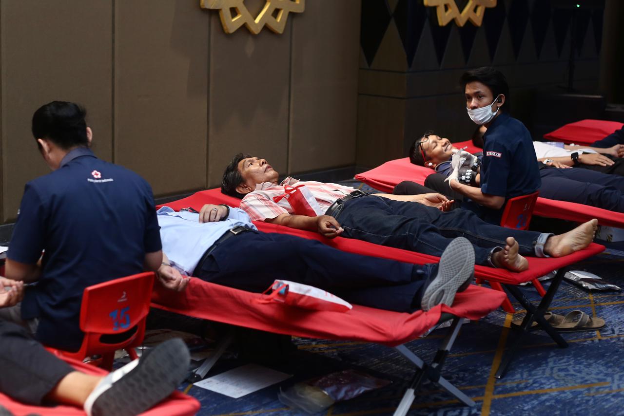 Satu Langkah Darimu, Sejuta Harapan Untuknya: Bank Mandiri Sumut Region I/Sumatera 1 Gelar Donor Darah