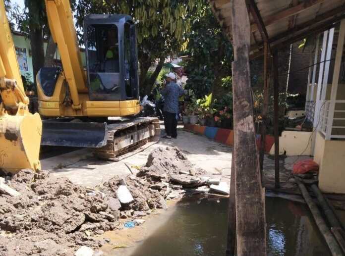 Perumda Tirtanadi akan melakukan perawatan pipa Jaringan Distribusi Utama (JDU) berdiameter 1.000 mm di kawasan Jalan Purwo Gang Family, Delitua, Kabupaten Deliserdang. (Foto: Dok. Perumda Tirtanadi) Perumda Tirtanadi akan melakukan perawatan pipa Jaringan Distribusi Utama (JDU) berdiameter 1.000 mm di kawasan Jalan Purwo Gang Family, Delitua, Kabupaten Deliserdang. (Foto: Dok. Perumda Tirtanadi)