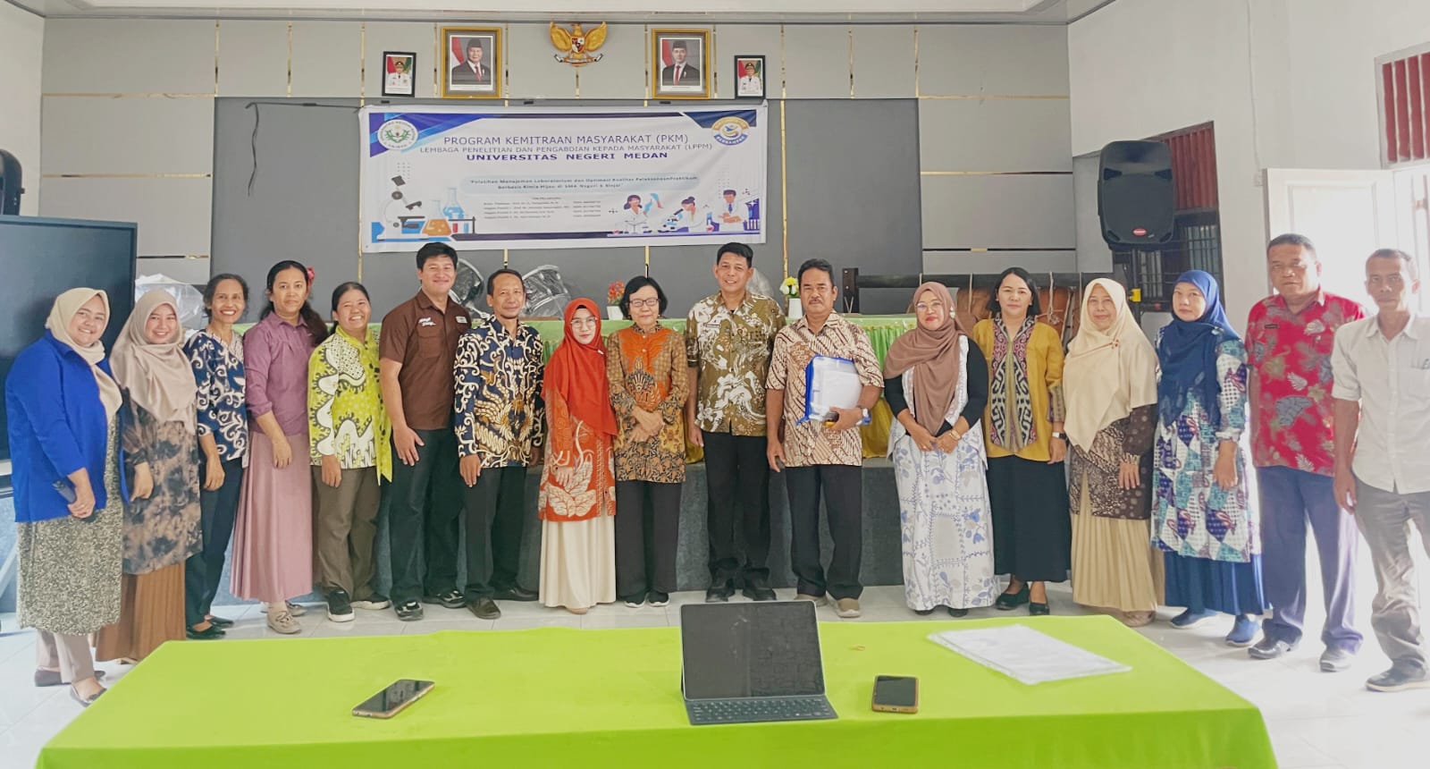 Tim PKM LPPM Unimed Berikan Pelatihan & Pendampingan Manajemen Laboratorium dan Optimasi Pelaksanaan Praktikum di SMAN 6 Binjai