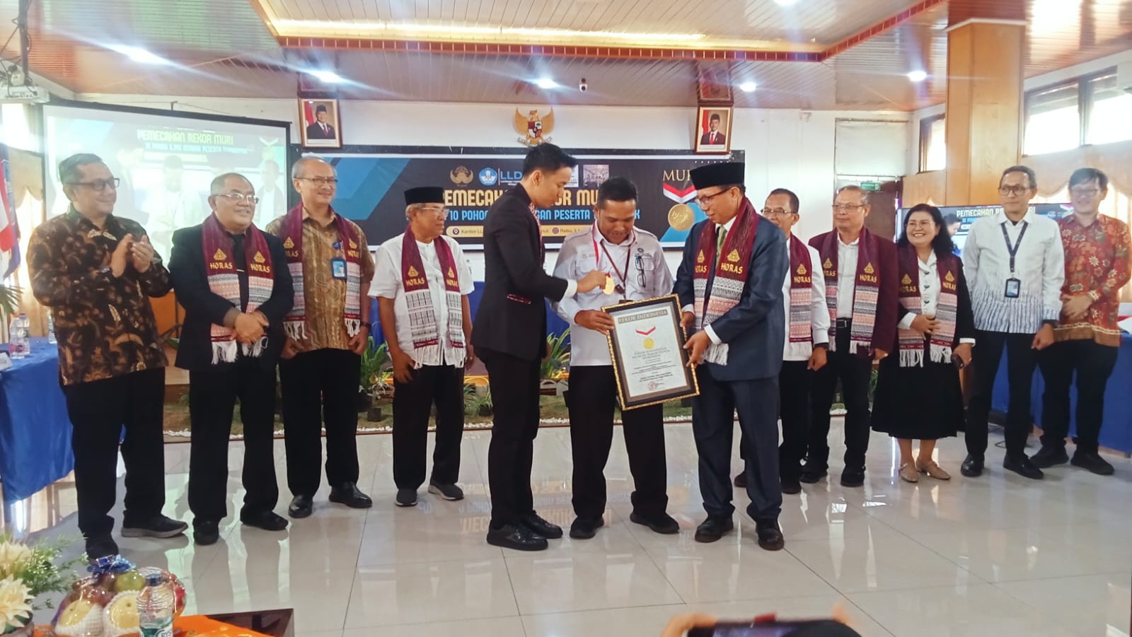 Cetak Rekor Muri dengan 58 Ribu Peserta dari 118 PTS, Ketua Apperti Sumut Apresiasi Seminar 10 Pohon Ilmu LLDikti I