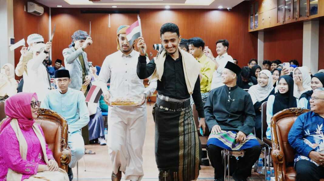MAHASISWA INTERNASIONAL: Sejumlah mahasiswa internasional di UMSU. (Istimewa/Sumut Pos)