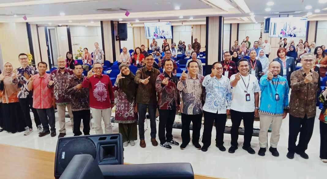 MEDISTRA: FGD tentang profesi, karier dan penghasilan dosen diikuti kepala LLDikti se-Indonesia bersama Pimpinan PTS se-Sumut di Institut Kesehatan Medistra Lubukpakam. (Deddi Mulia Purba/Sumut Pos)