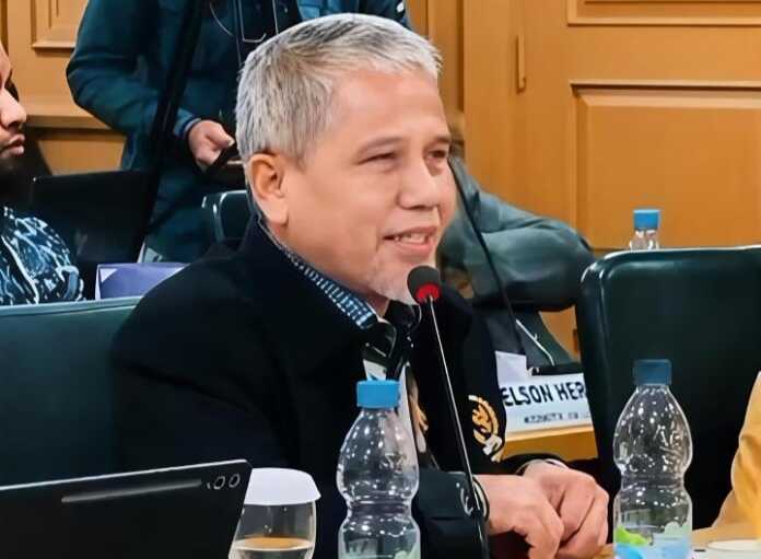 Anggota Komite IV DPD RI KH Muhammad Nuh MSP saat rapat dengan Menteri UMKM Maman Abdurrahman di Jakarta, Selasa (9/6).