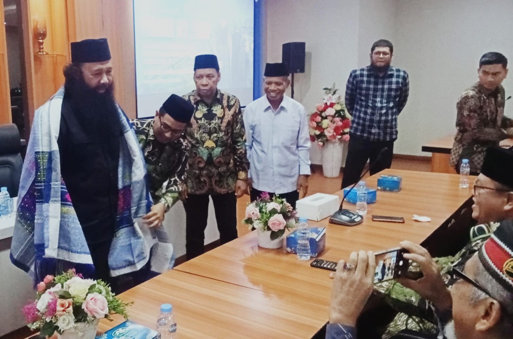 Siap Jalin Kerja Sama, Pengusaha Selandia Baru Bersama Ustadzah Ummu Khadijah Peggy Melati Sukma, S.Sos, M.H Kunjungi UMSU