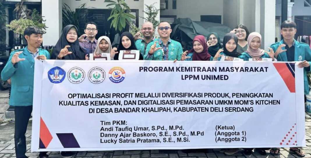 UNIMED: PKM-LPPM Unimed pendampingan optimalisasi profit dan digitalisasi pemasaran pada UMKM Mom’s Kitchen di Bandarkhalipah. (Istimewa/Sumut Pos)