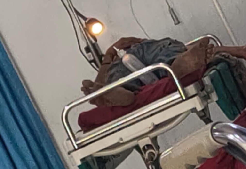 Salah seorang dari PT BI di rumah sakit sekarat Pelindo Belawan akibat serangan para preman di PT BI